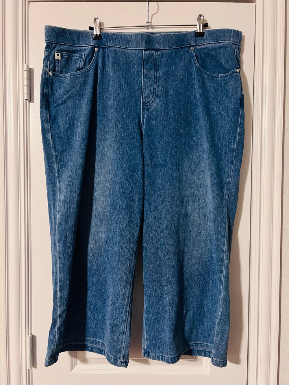Pull-On Wide Leg Jeans